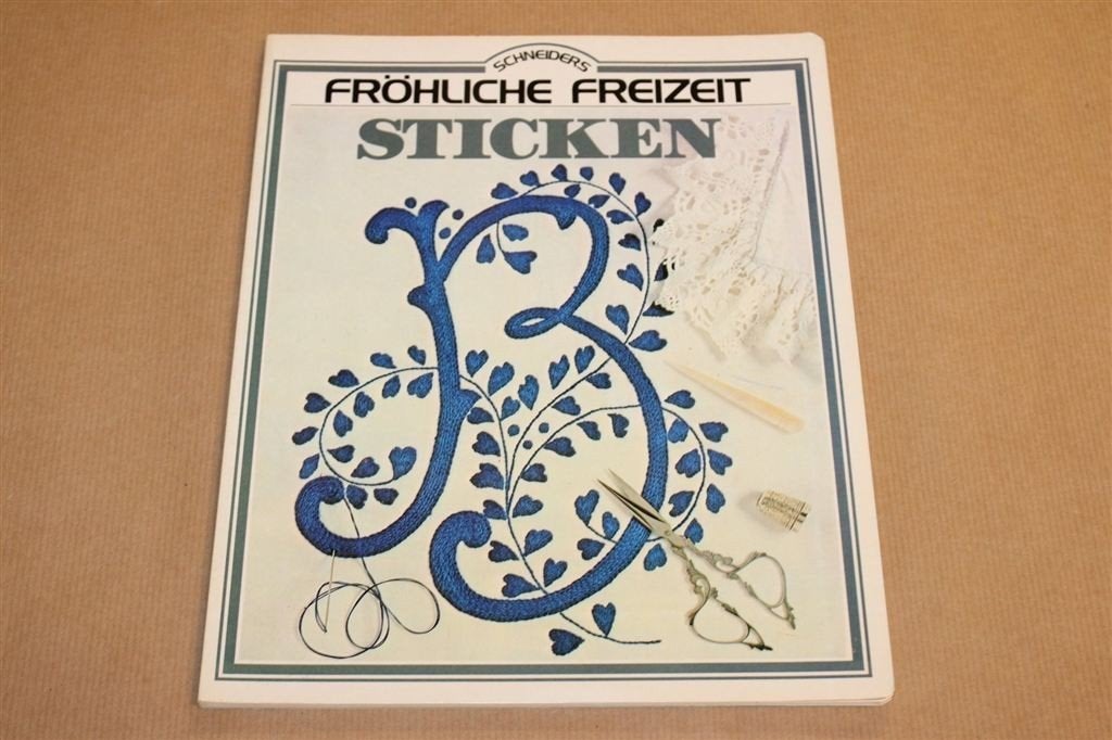 Sticken — Vintage Borduurboek met Patronen 1979, Boeken, Ophalen of Verzenden, Gelezen, Borduren en Naaien