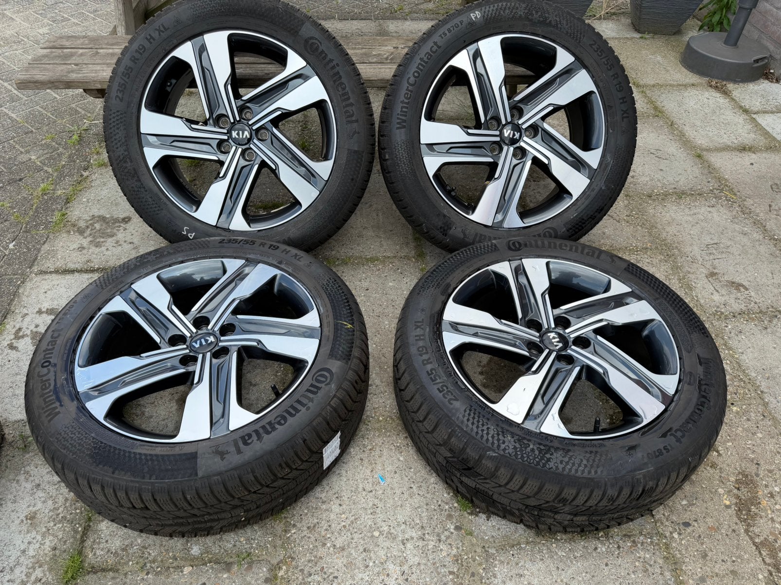 Kia sorento originele winterset 235/55-19 continental, Auto-onderdelen, Banden en Velgen, Gebruikt, Banden en Velgen, Winterbanden