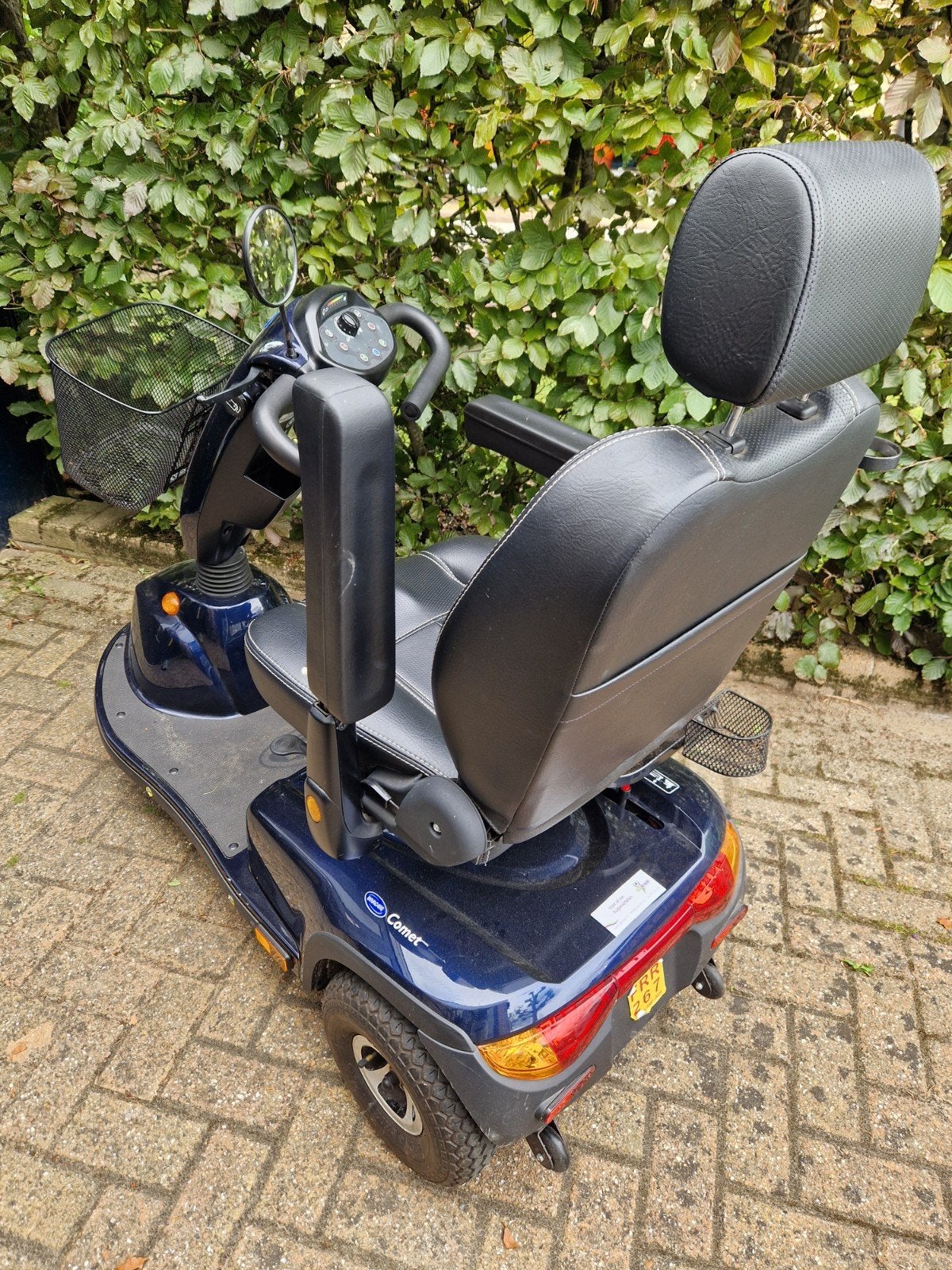 Gebruikte Comet invalide Scootmobiel - krukken rolstoel, Ophalen, Zo goed als nieuw, Elektrische rolstoel