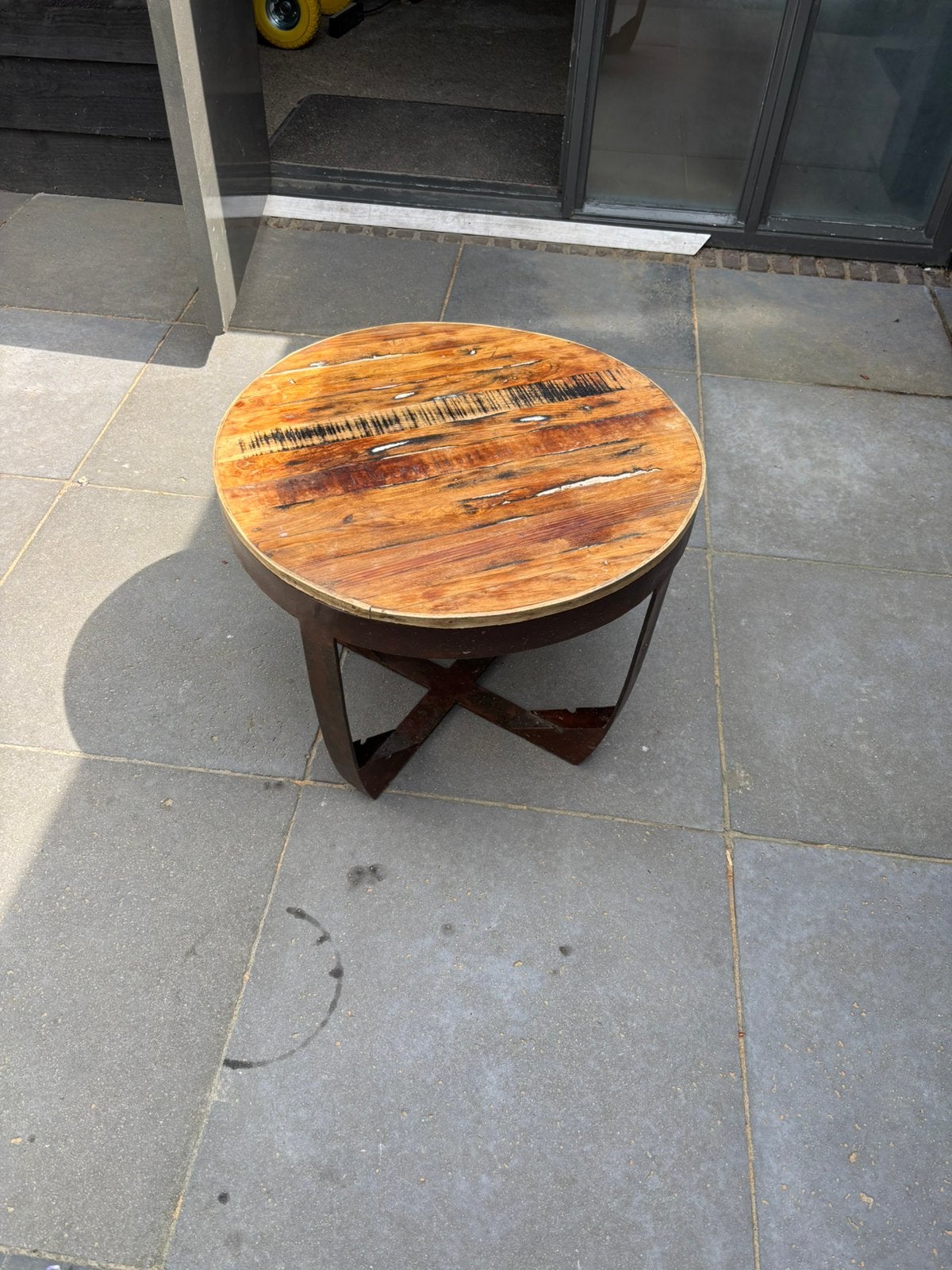 Mooie stoere ronde teak salontafel met stalen onderstel, Ophalen, Teakhout, Rond, 50 tot 100 cm