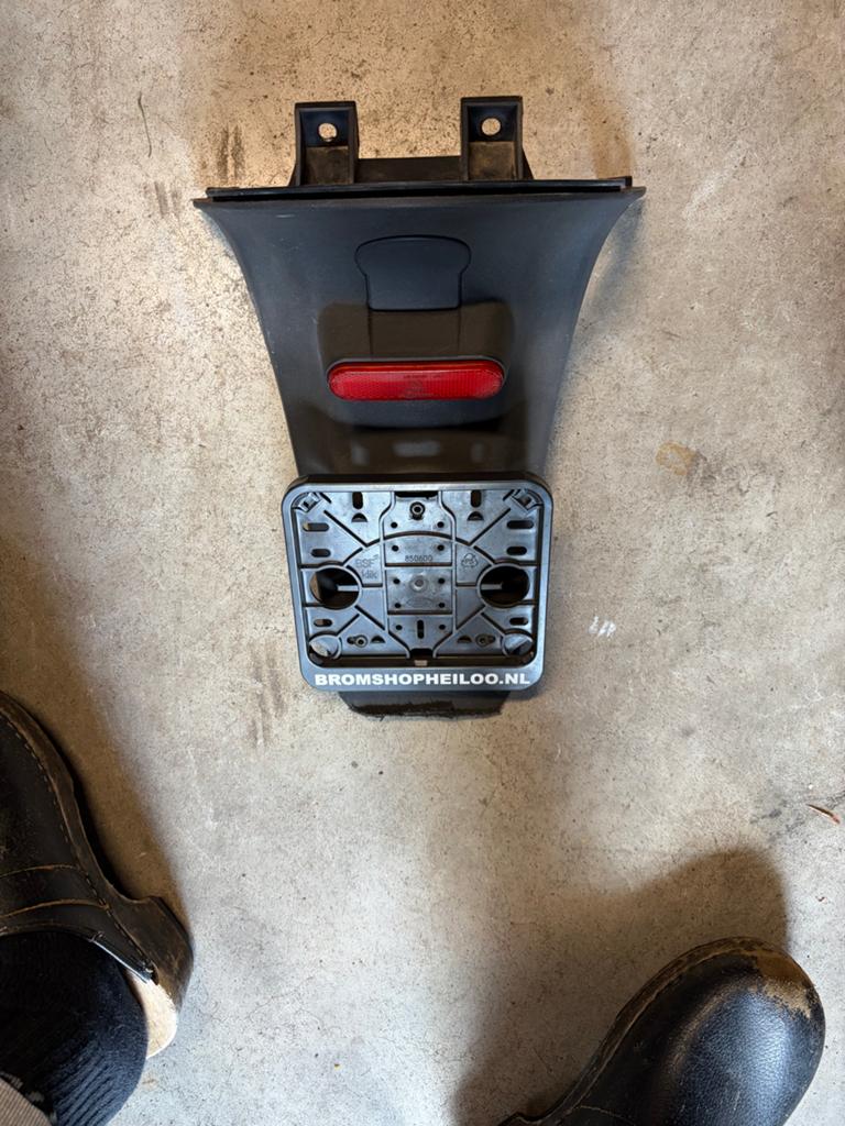 Zip spatbord met kentekenplaathouder en achterlicht, Ophalen of Verzenden, Gebruikt, Overige typen
