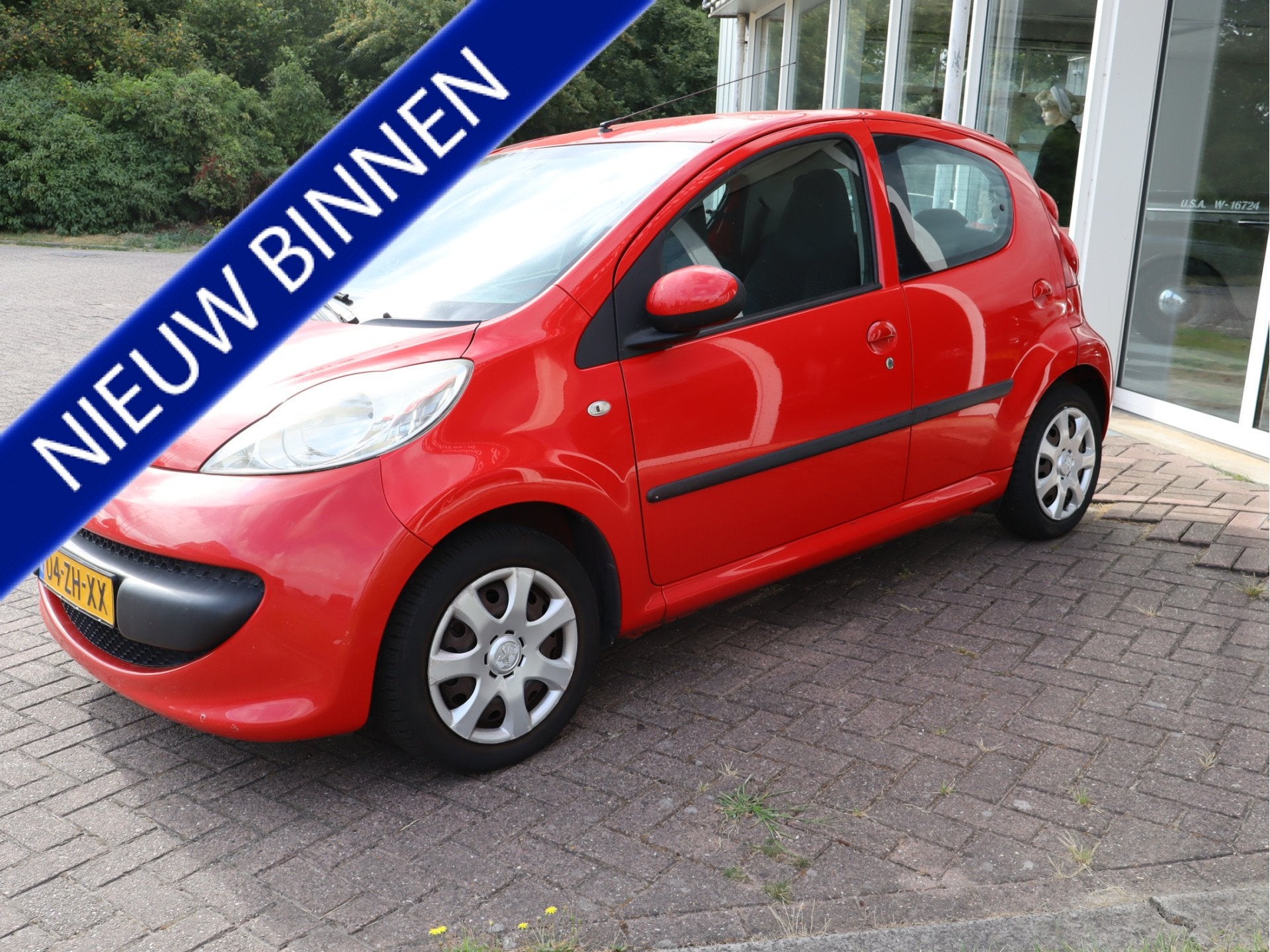Peugeot 107 1.0-12V XS 5 deurs! Nette auto! (bj 2008), Auto's, Voorwielaandrijving, Stof, Gebruikt, 4 stoelen
