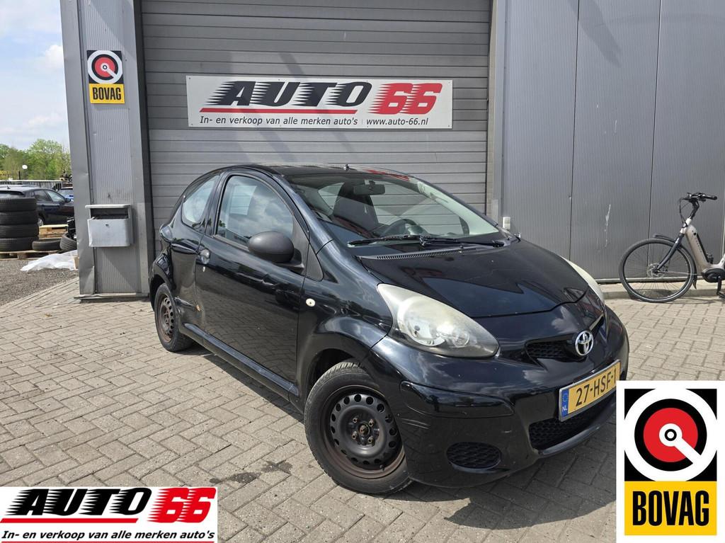 Toyota Aygo 1.0-12V Comfort, Voorwielaandrijving, Gebruikt, 4 stoelen, Origineel Nederlands