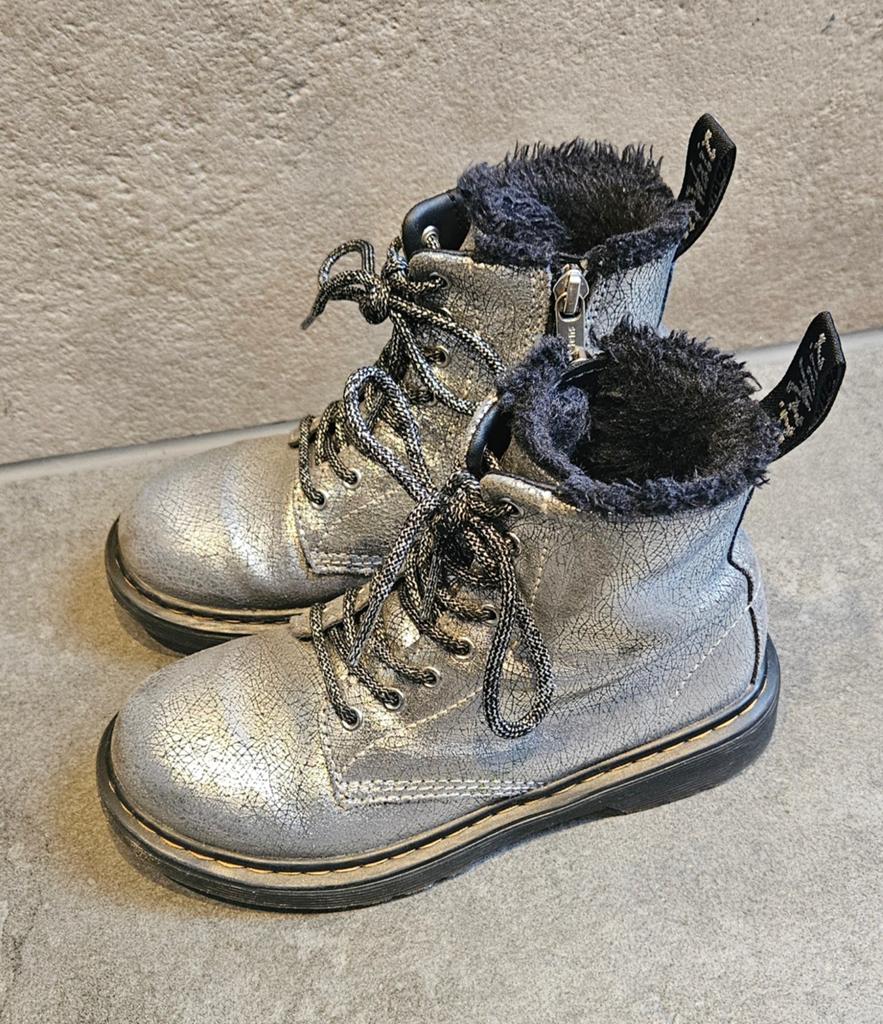 Dr. Martens meisjes veterboot laarzen maat 32, Kinderen en Baby's, Kinderkleding | Schoenen en Sokken, Dr. Martens, Meisje, Ophalen of Verzenden