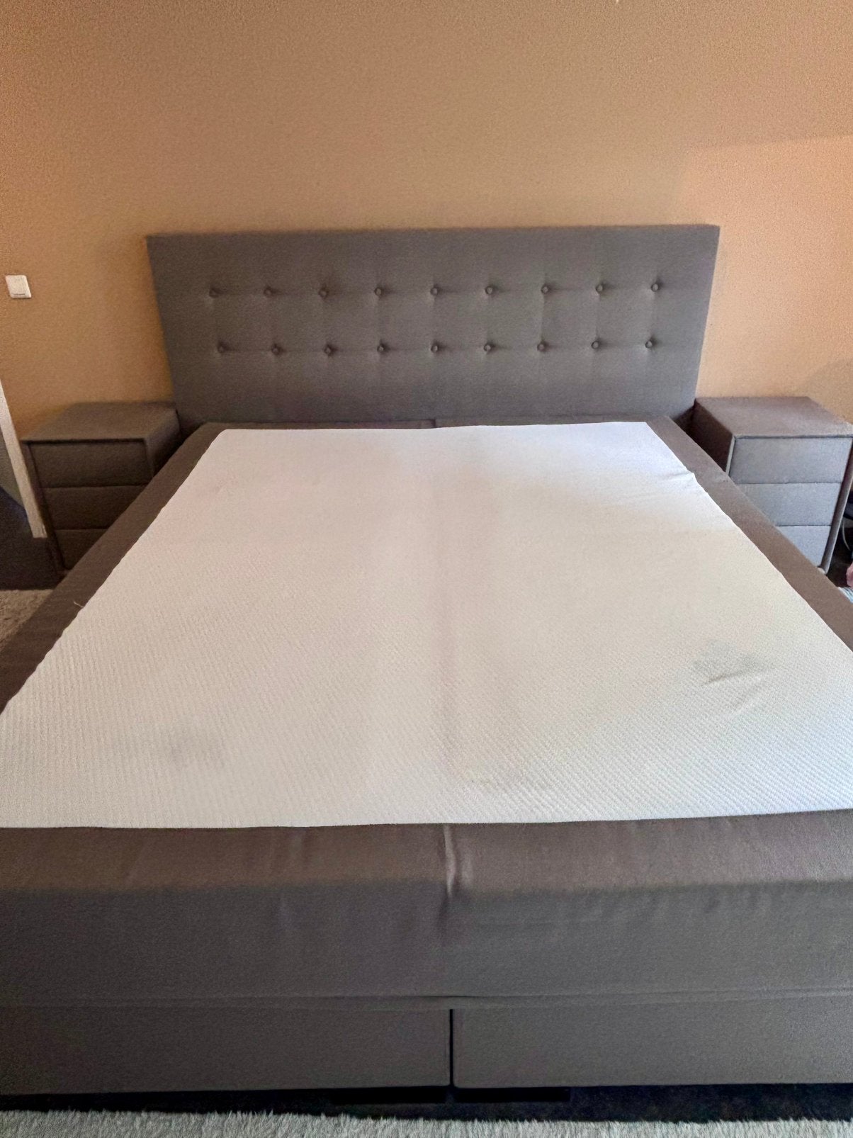 Swiss Sense Boxspring 180x210 + 2 nachtkastjes, Ophalen, Bruin, 210 cm, Tweepersoons