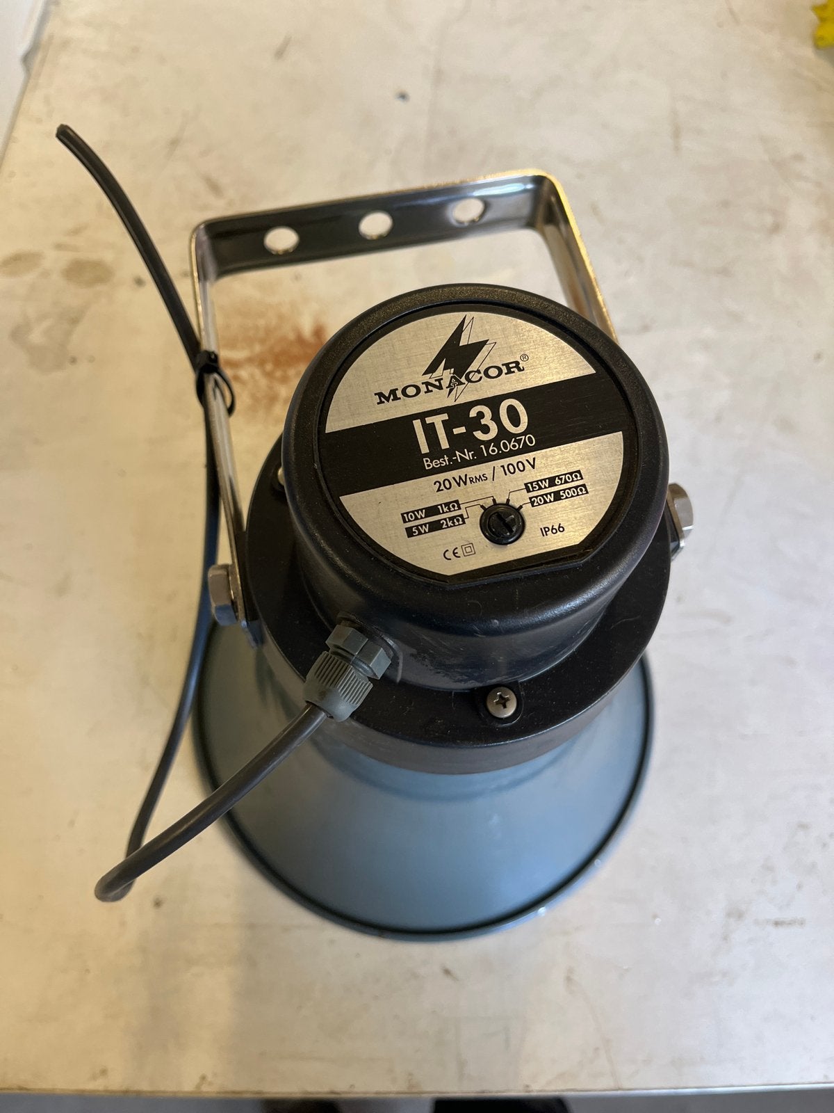 Monacor IT-30 Hoornluidsprekers en Bosch Lijnisolatoren, Audio, Tv en Foto, Gebruikt, Overige typen, Minder dan 60 watt, Ophalen