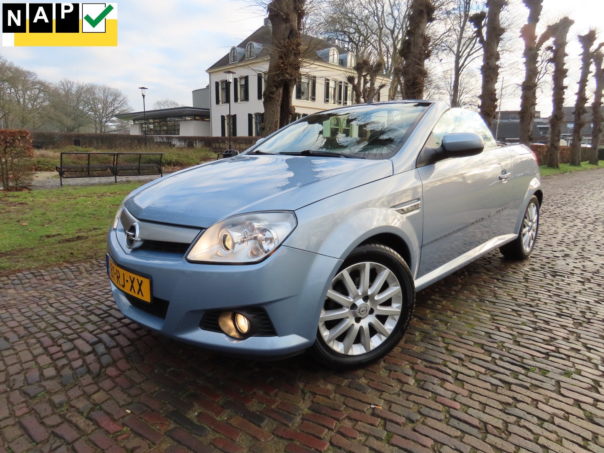 Opel Tigra TwinTop 1.4-16V Cosmo Airco Leer/Stof Sportstoele, Auto's, Opel, Voorwielaandrijving, Gebruikt, 4 cilinders, Cabriolet