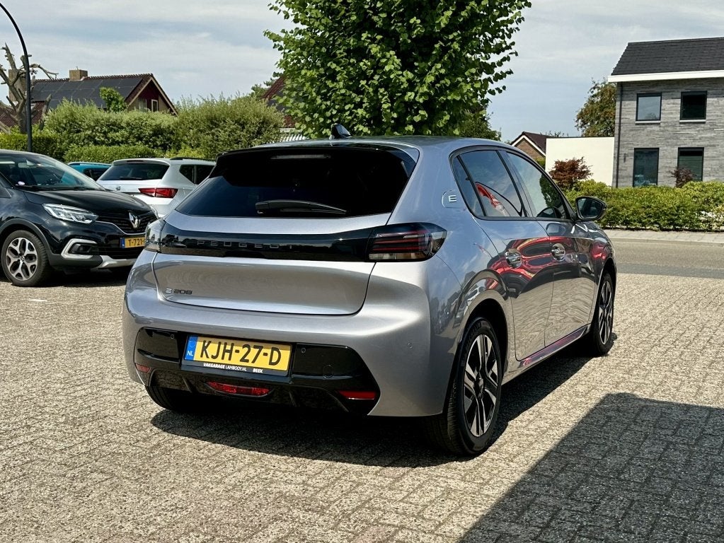 Peugeot e-208 Allure 51 kWh EV Cruise Carplay Bluetooth, 12 maanden, 0 cilinders, Gebruikt, 433 km