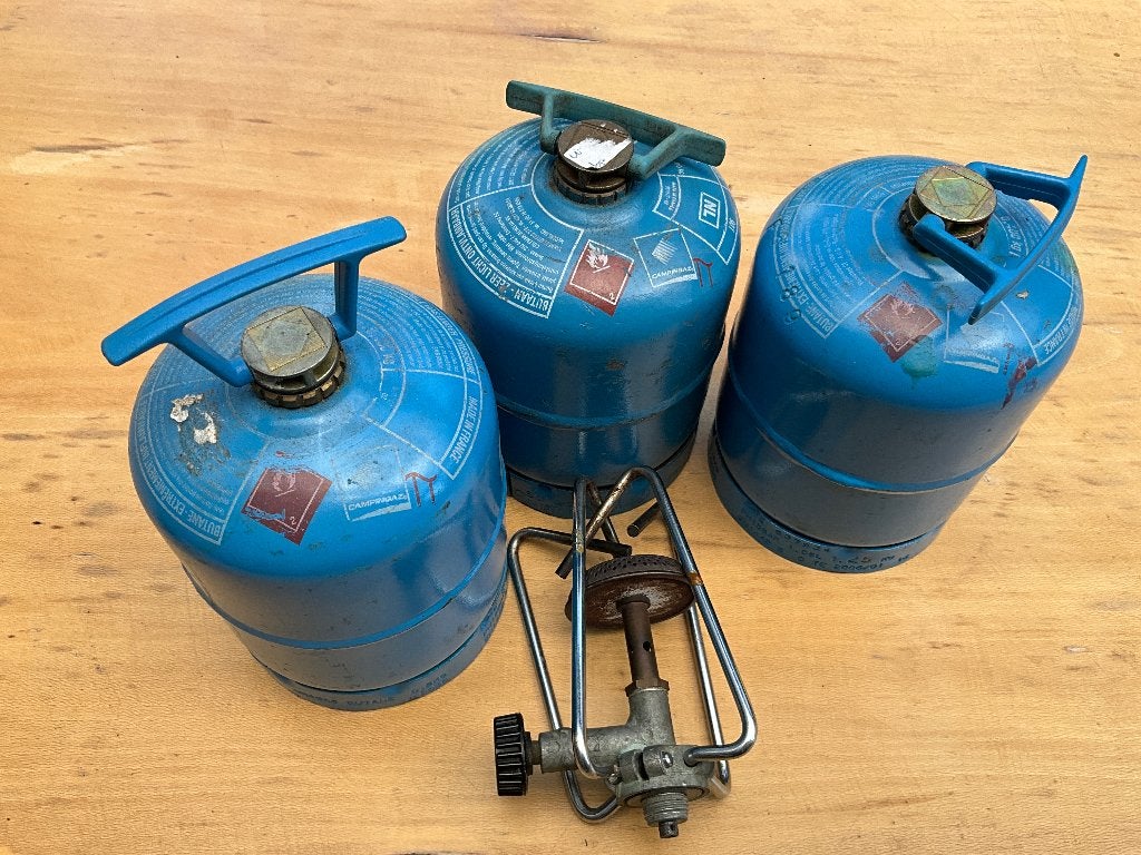 Campinggaz 901 3 stuks en brander, Caravans en Kamperen, Kampeeraccessoires, Ophalen, Gebruikt