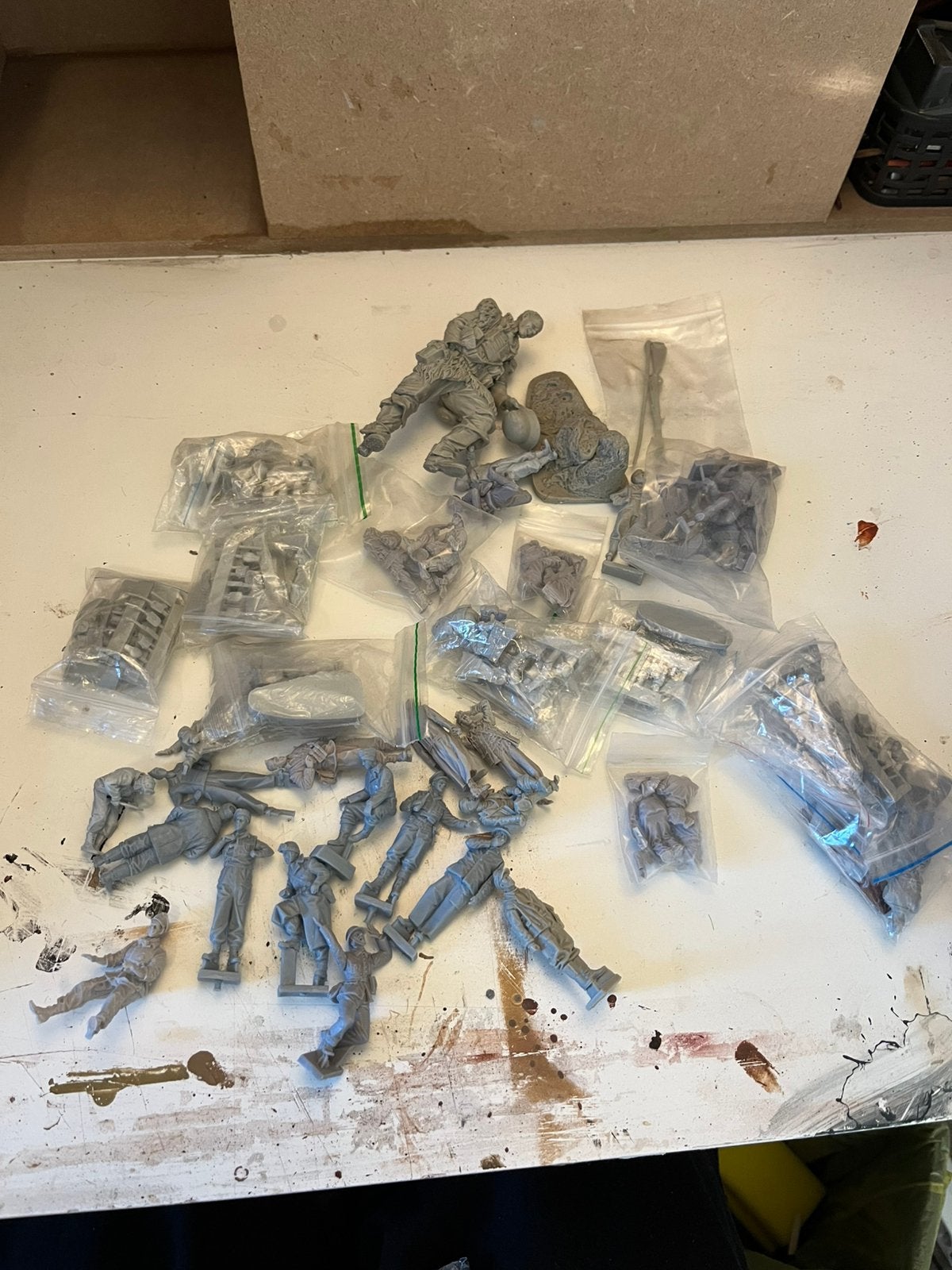 Groot lot figuren resin en plastic 1/35, Ophalen of Verzenden, Zo goed als nieuw