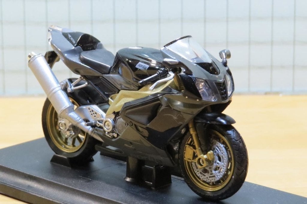 Aprilia RSV1000R factory 1:18 12807 Welly, MayCheong, Nieuw, Ophalen of Verzenden, Motor