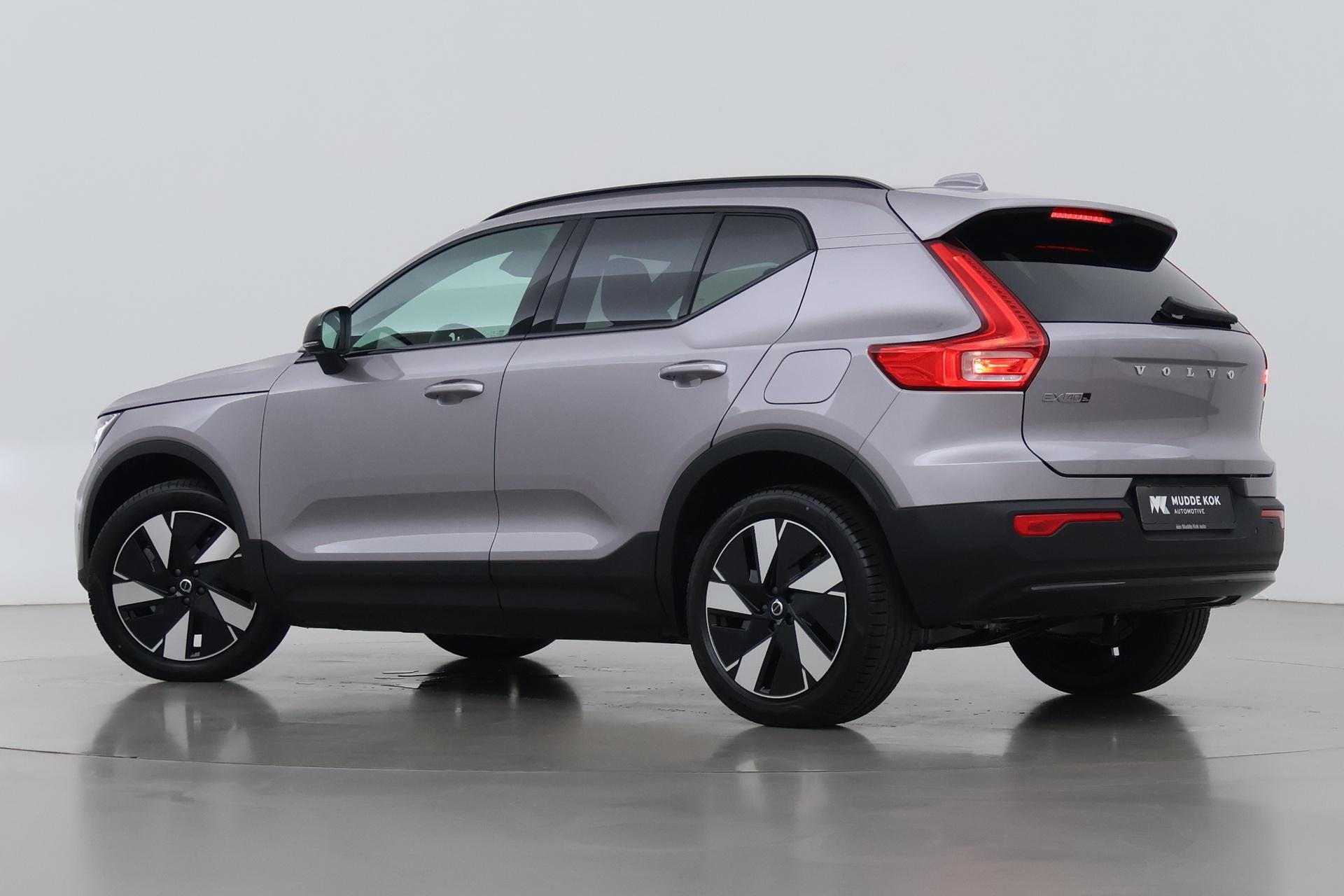 Volvo EX40 Twin Motor Plus 82 kWh | ACC | Harman/Kardon | 36, Auto's, Volvo, Automaat, Stof, Gebruikt, 82 kWh