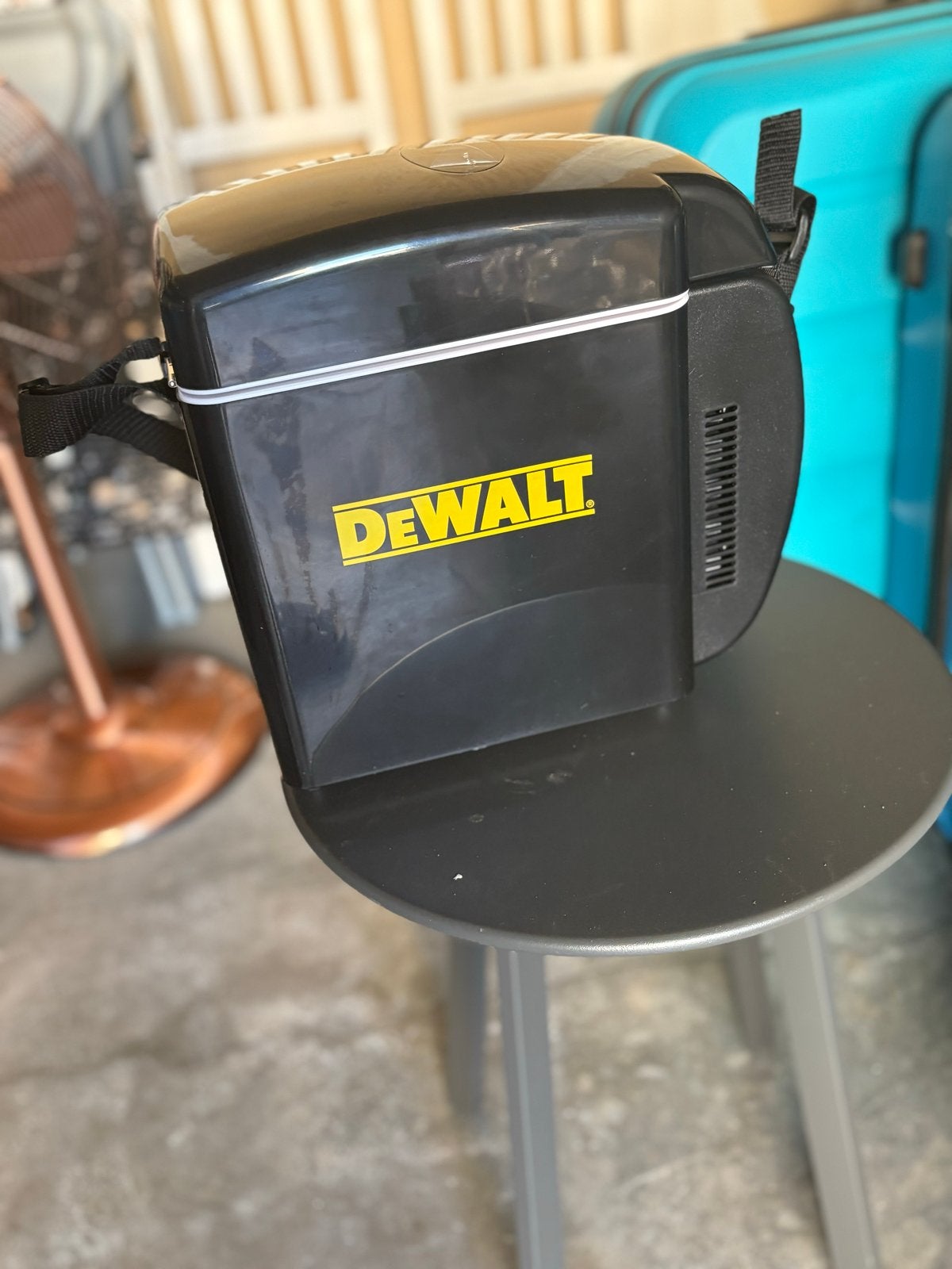 Nieuwe DeWalt Koelbox - Compact en Draagbaar, Ophalen, Zonder vriesvak, Nieuw, Minder dan 75 liter