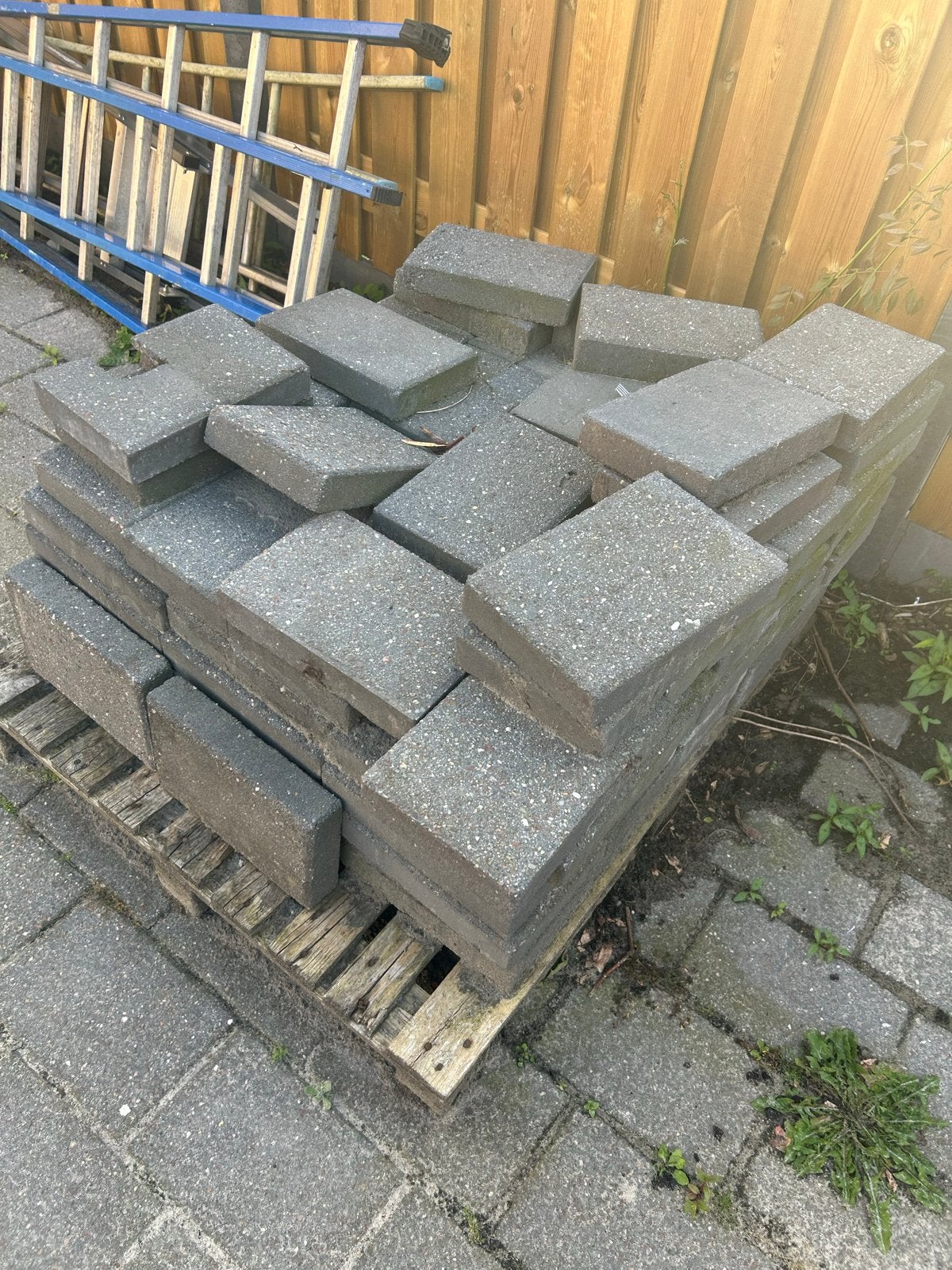 Betonnen terrastegels/klinkers - Gebruikt, Tuin en Terras, Tegels en Klinkers, Ophalen, Gebruikt, 10 m² of meer, Beton
