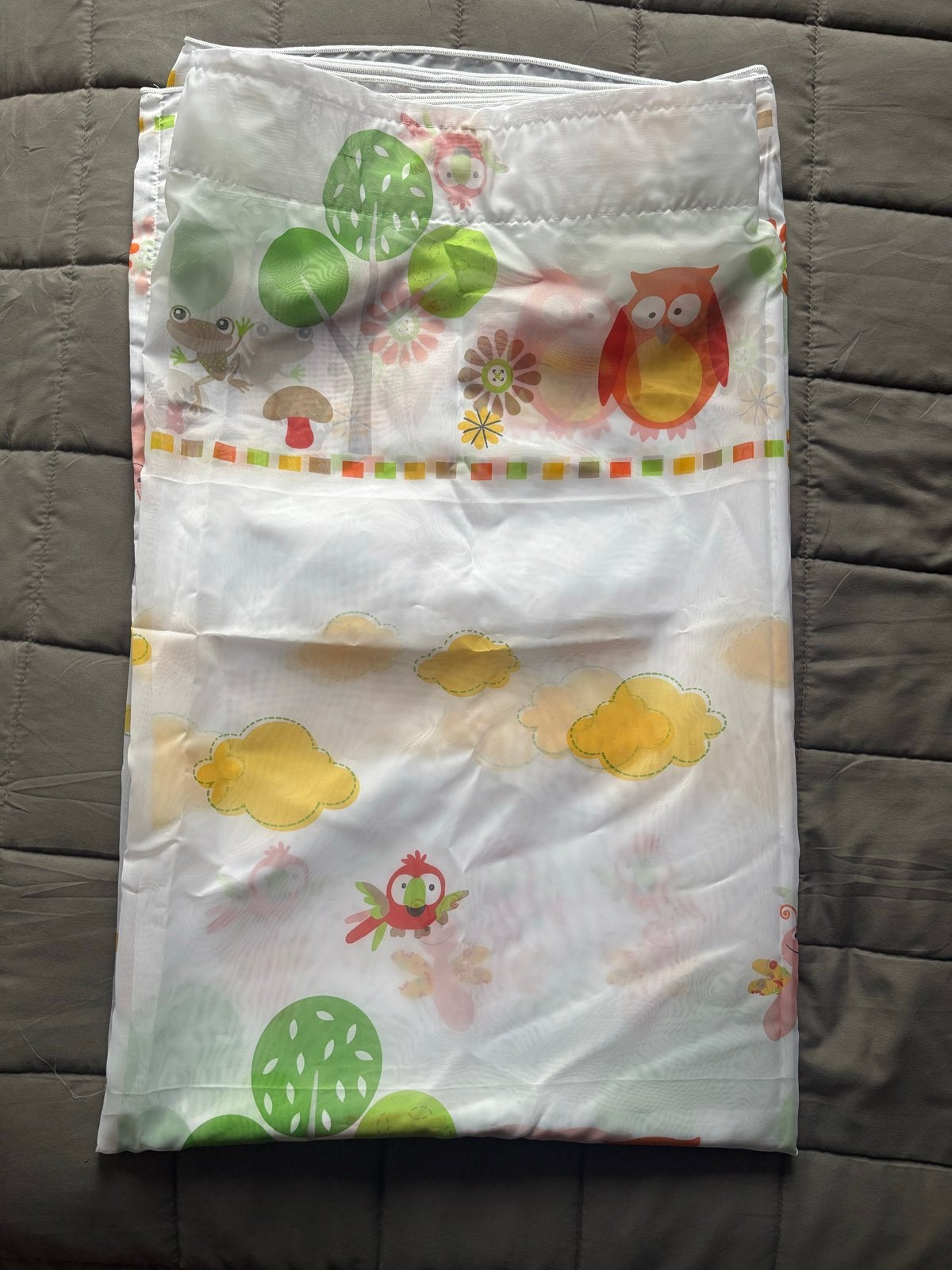 Leuk Gordijn voor Kinderkamer - 380x167 cm met Dierenprint, Ophalen, Gebruikt, Wit, Gordijn