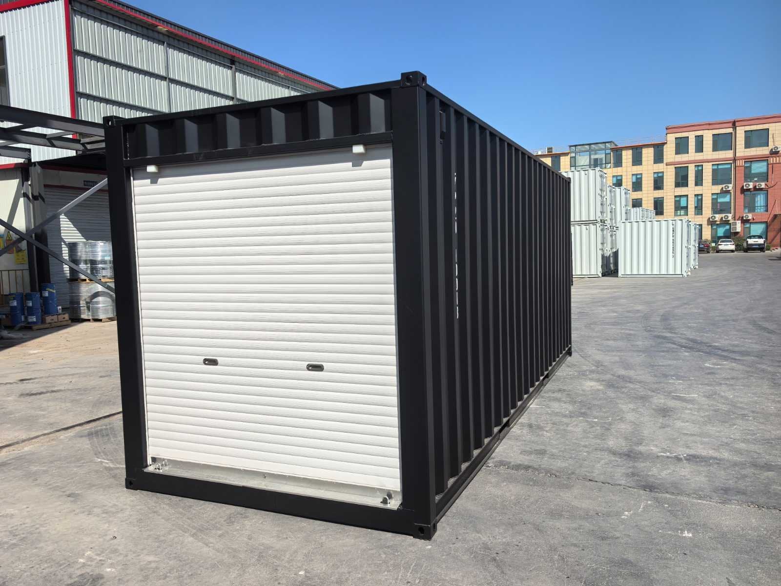 Rhino-Cross-Containers 16ft Zeecontainer met roldeur
