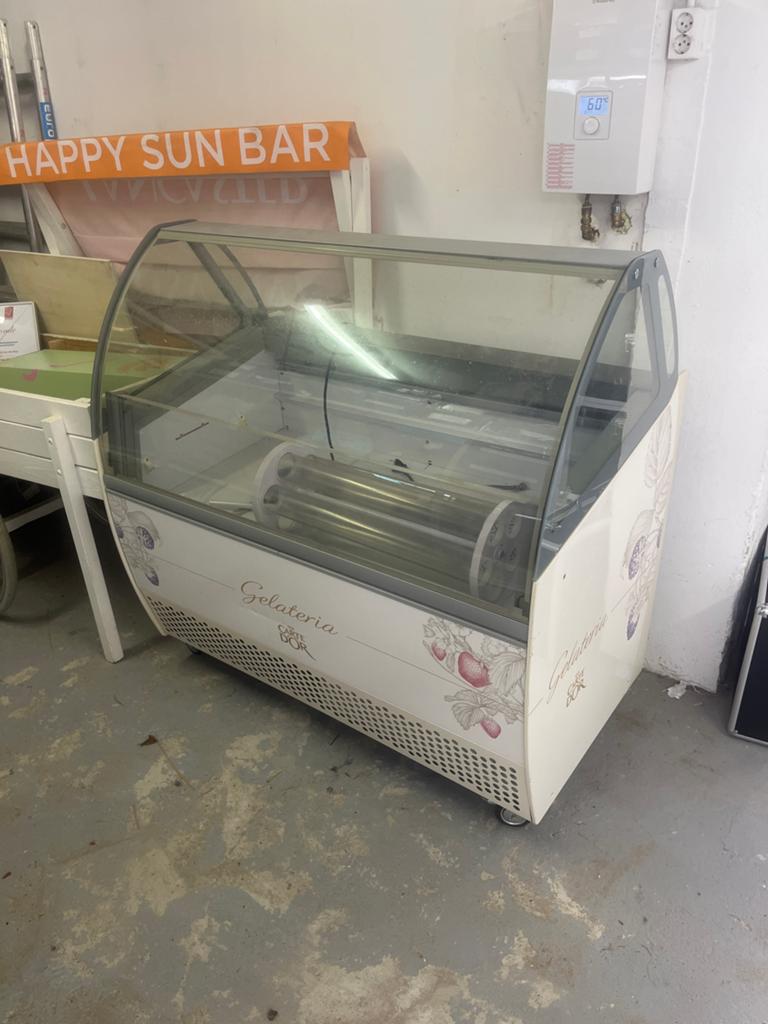 Gelateria Carte D'Or IJsvitrine - Gebruikt, Ophalen, Gebruikt