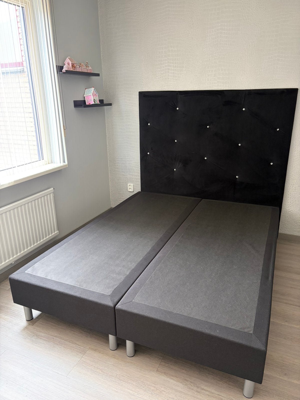 Mooie boxspring incl velours hoofdbord, 160x200!, Ophalen, Gebruikt, Zwart, Tweepersoons