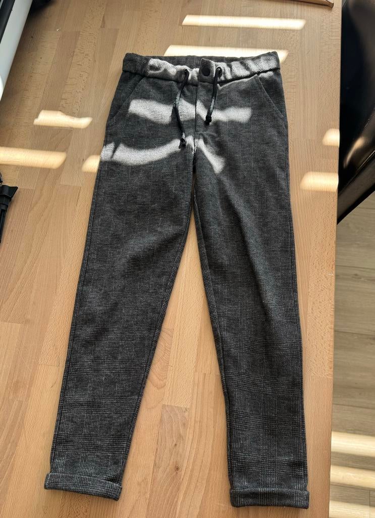 Retour broek maat 128 - Comfortabele kinderbroek, Ophalen of Verzenden, Zo goed als nieuw, Jongen of Meisje, Broek