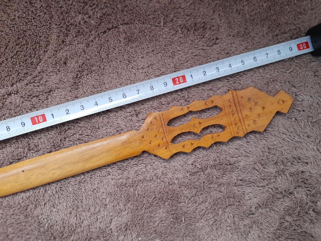 Decoratieve houten briefopener met houtsnijwerk, Ophalen of Verzenden