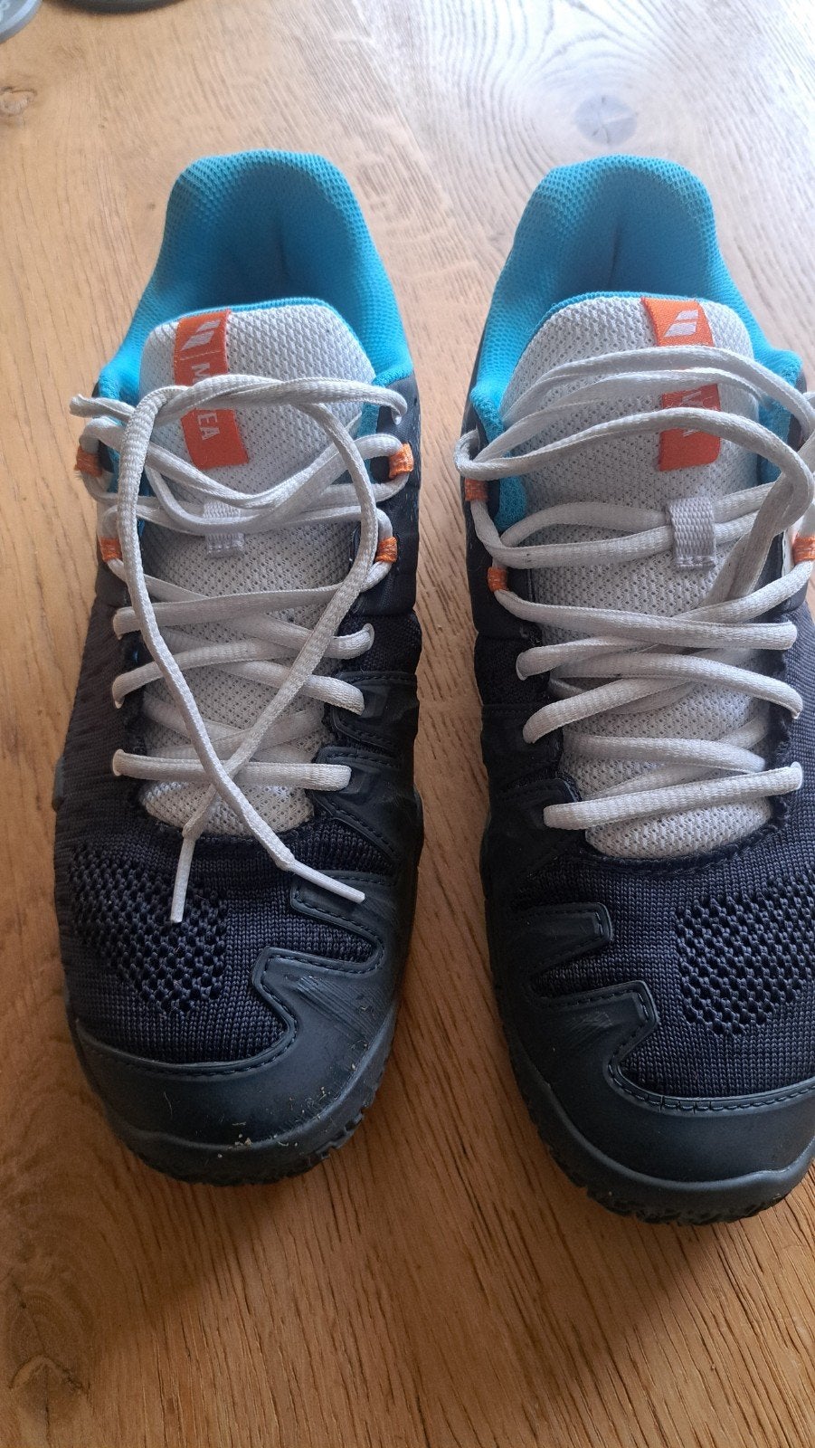 Babolat tennisschoenen maat 42 - Zo goed als nieuw, Sport en Fitness, Ophalen of Verzenden, Zo goed als nieuw, Schoenen, Babolat