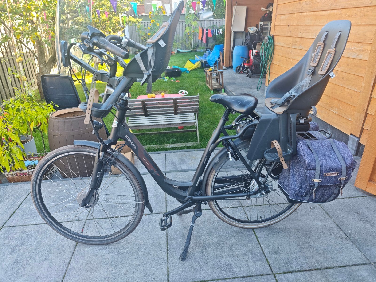 Sparta Amazone 4 Life E-bike met kinderzitjes en fietstassen, 55 tot 59 cm, Ophalen, Gebruikt, Sparta