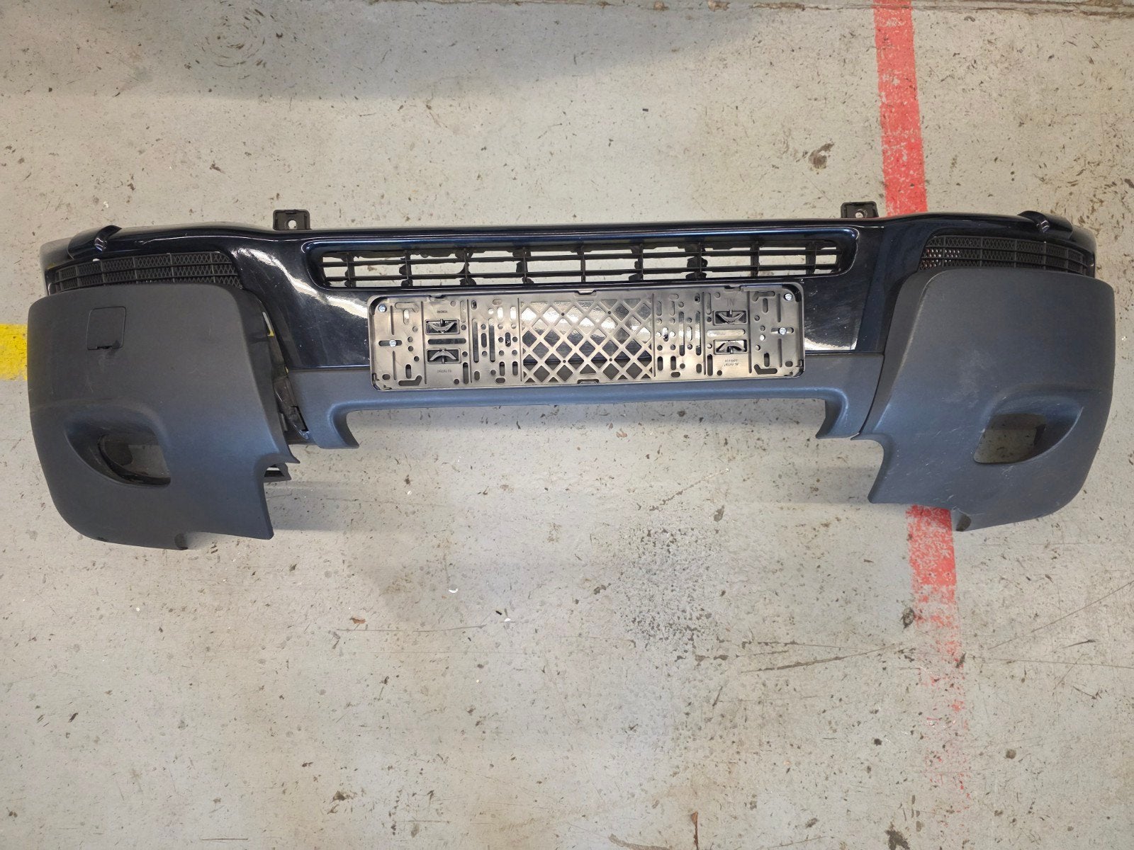 Volvo XC90 bumper voor, zwart 452, bj tot 2007, Auto-onderdelen, Carrosserie en Plaatwerk, Ophalen, Gebruikt, Voor, Bumper