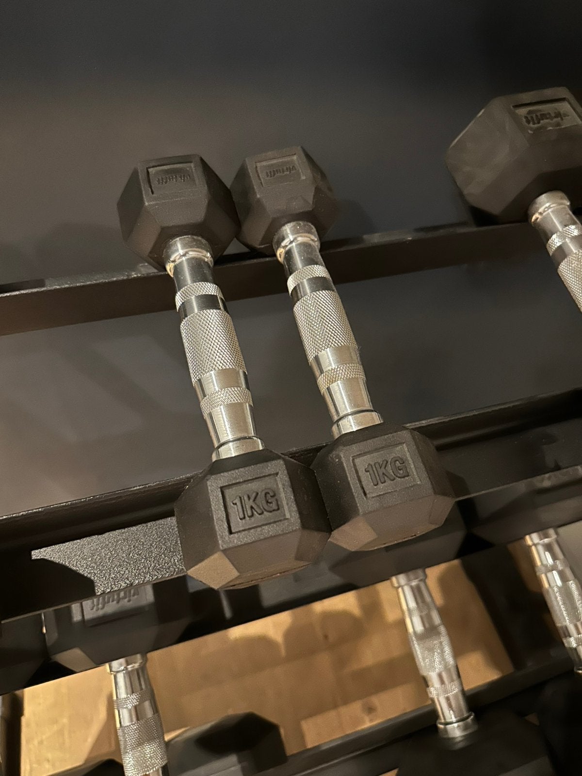1 kilo Dumbell set, Sport en Fitness, Ophalen of Verzenden, Zo goed als nieuw, Dumbbell