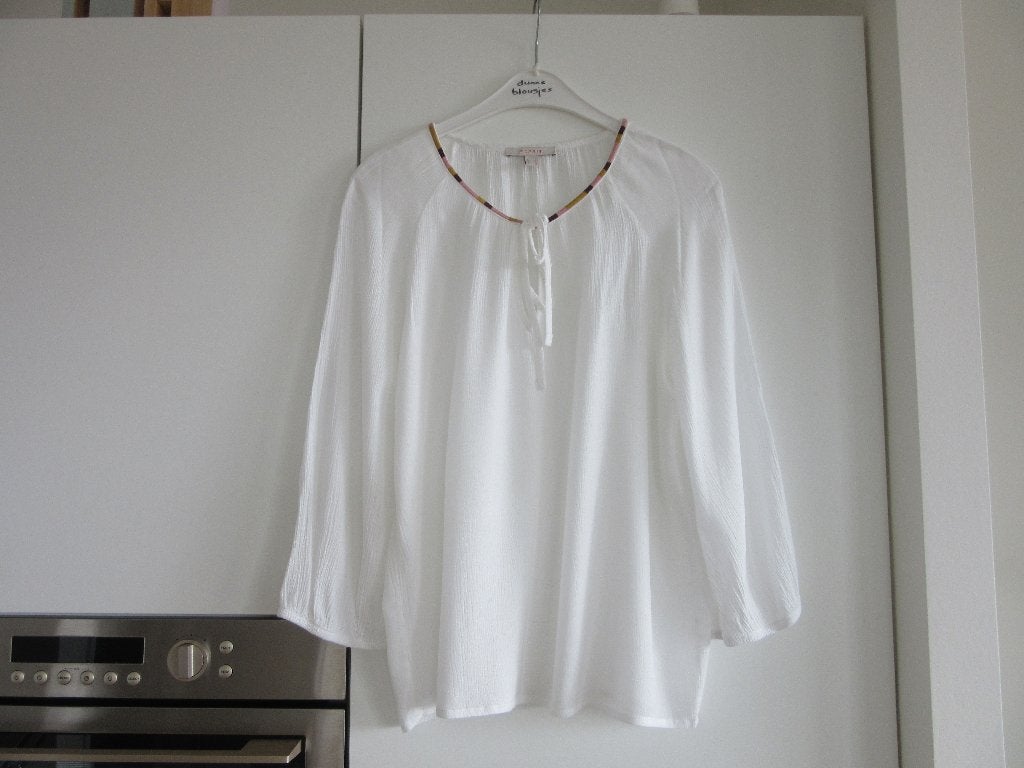 Blouse  merk ESPRIT  maat 38/medium  wit, Maat 38/40 (M), Wit, Ophalen of Verzenden, Gedragen
