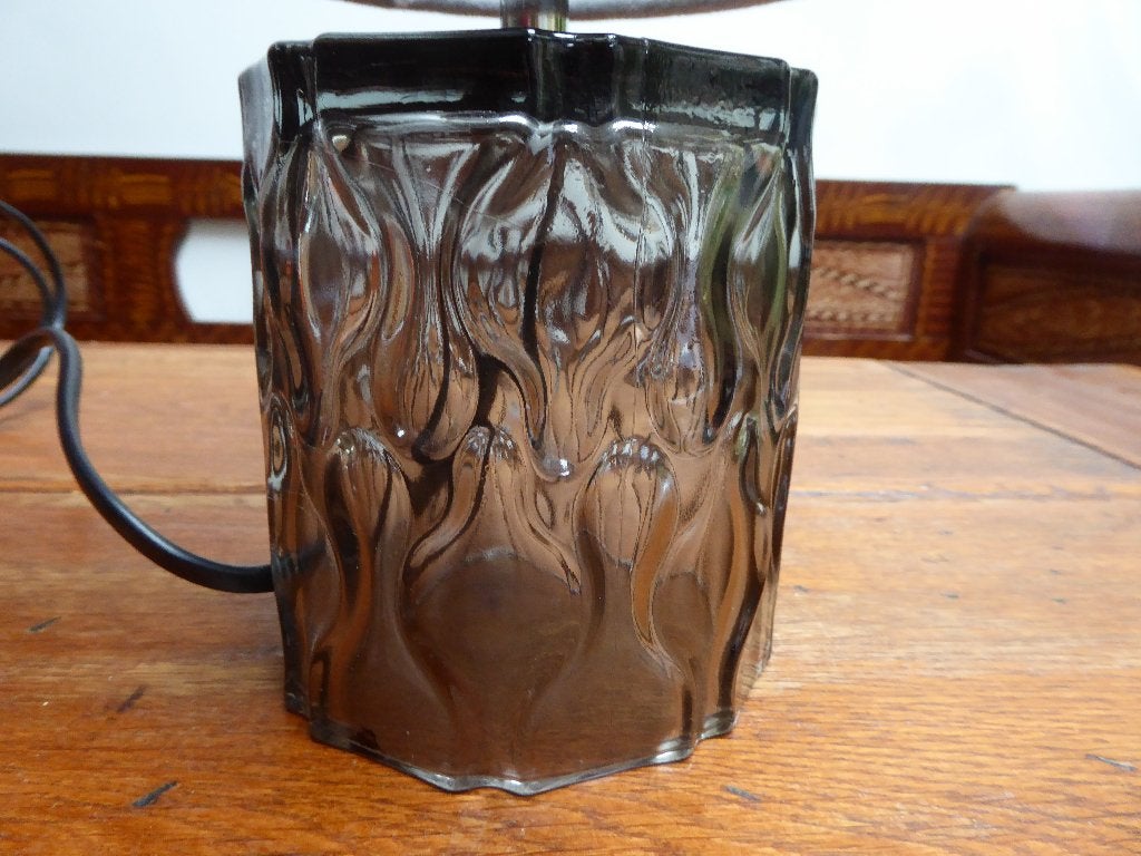 Vintage lampje van geperst glas met kapje, Antiek en Kunst, Ophalen of Verzenden