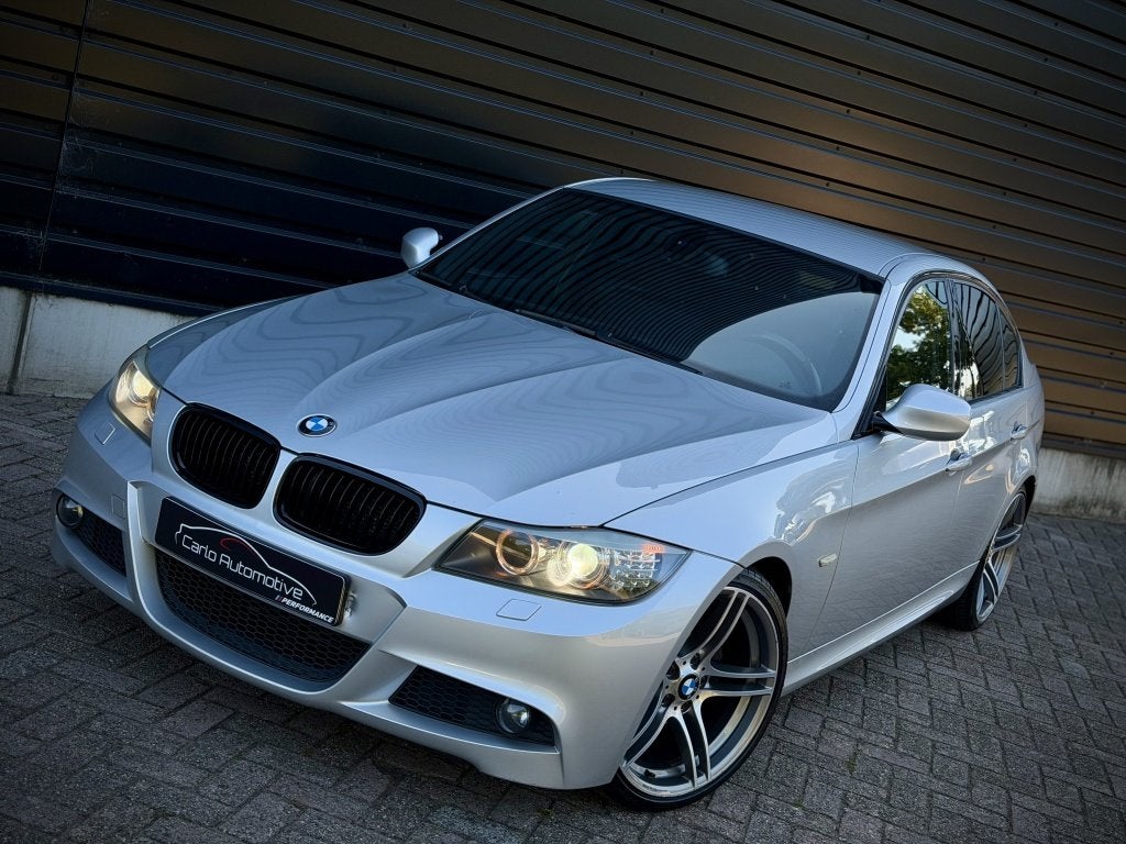 BMW 3-serie 320i M-SPORT XENON|SPORTSTOEL|CLIMA|19'' M|STOEL, Auto's, Stof, 4 cilinders, Bedrijf, Handgeschakeld