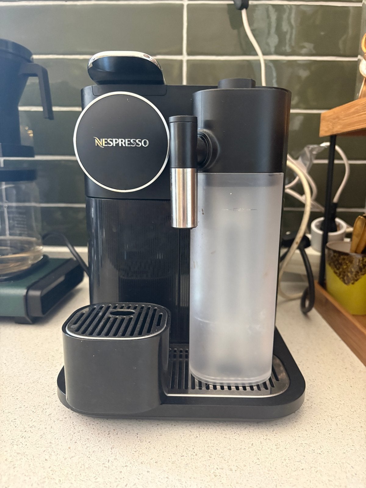 De'Longhi Nespresso Gran Lattissima EN640.B Zwart, Ophalen, Gebruikt, Koffiemachine, 4 tot 10 kopjes
