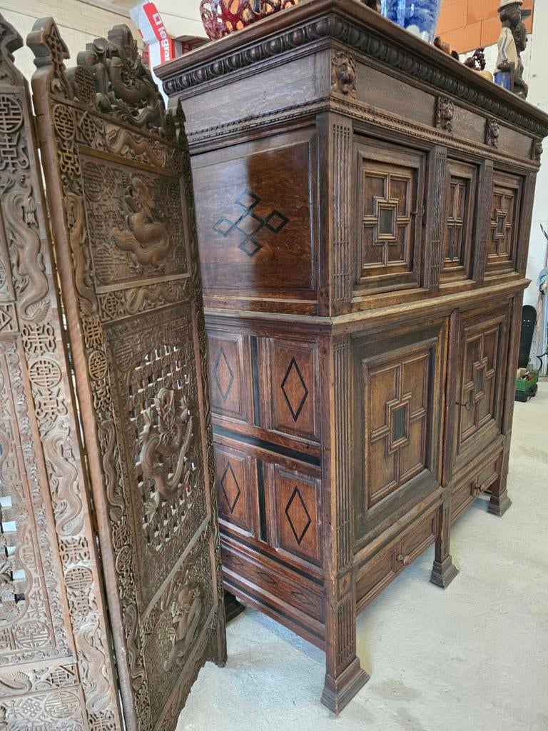 17e eeuwse zeeuwse kast ( Renaissance periode ), Ophalen