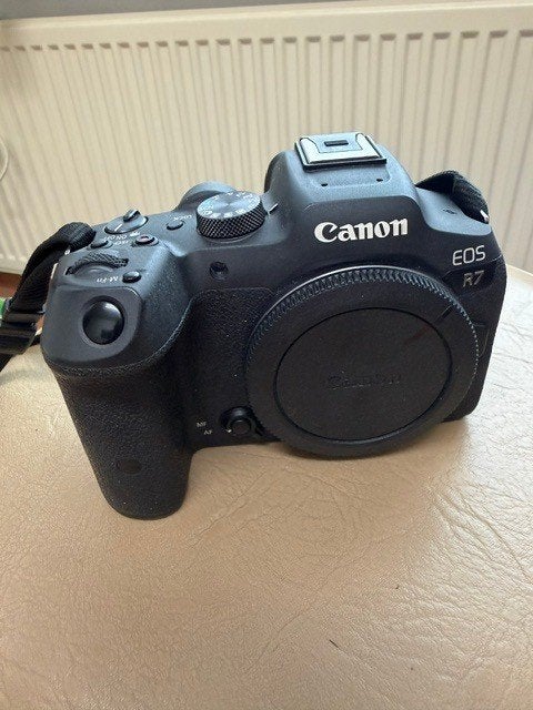 Canon EOS R7 met K&F  EF-RF adapter, Audio, Tv en Foto, Fotocamera's Digitaal, Ophalen, Canon, 32 megapixels, Handmatige focus