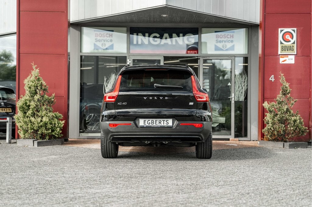 Volvo XC40 | 70 KWH | ALL BLACK | 19' zwart | AppleCarPlay |, Auto's, Volvo, Gebruikt, Zwart, Zwart, 1923 kg