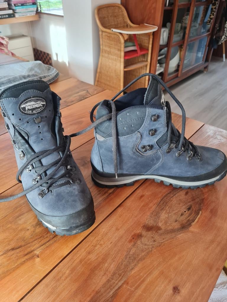 Meindl wandelschoenen - Zo goed als nieuw, Ophalen of Verzenden, Zo goed als nieuw, Schoenen