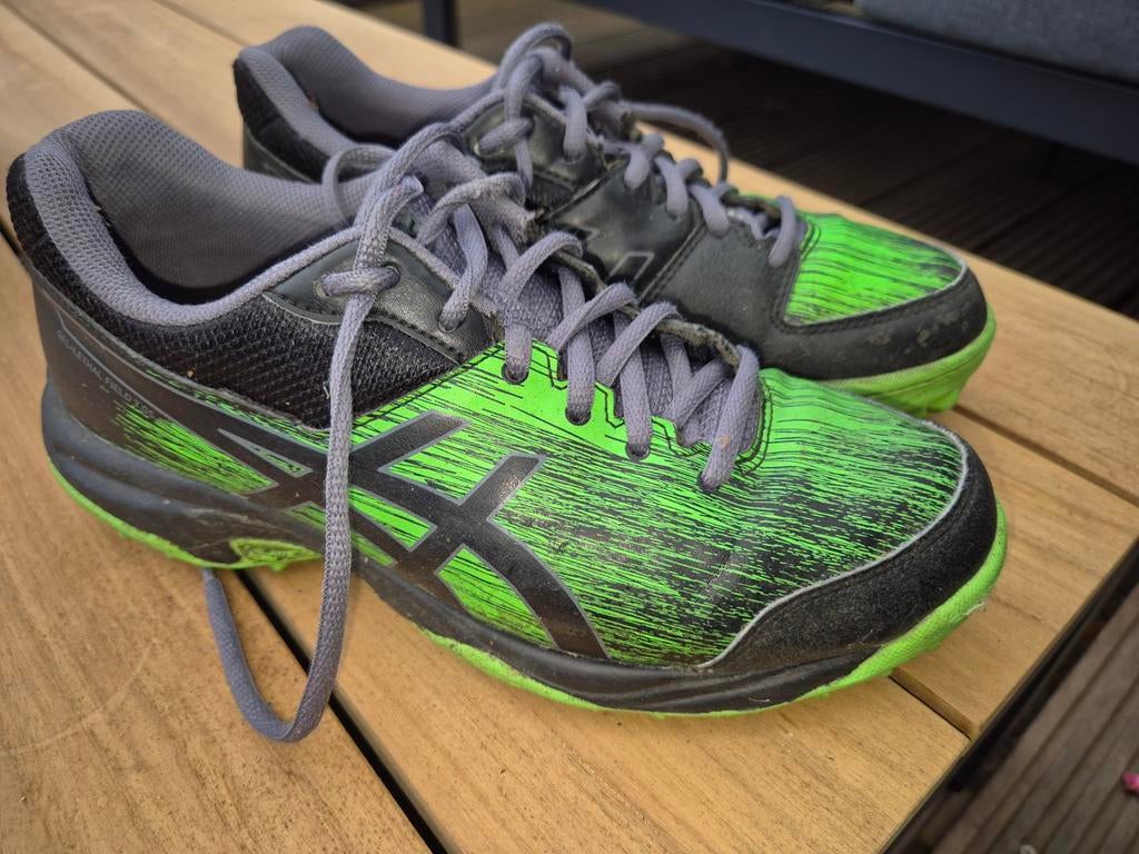 Hockeyschoenen Asics maat 37, Sport en Fitness, Hockey, Ophalen of Verzenden, Gebruikt, Schoenen