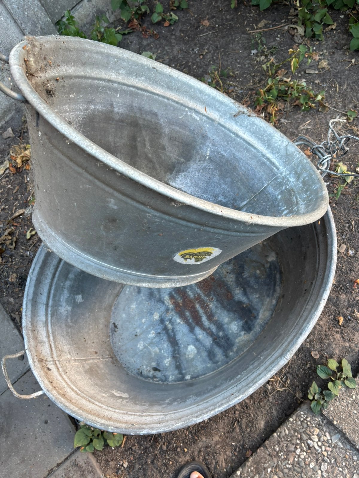 Ijzeren bakken, Tuin en Terras, Ophalen, Minder dan 30 cm, Rond, Zo goed als nieuw