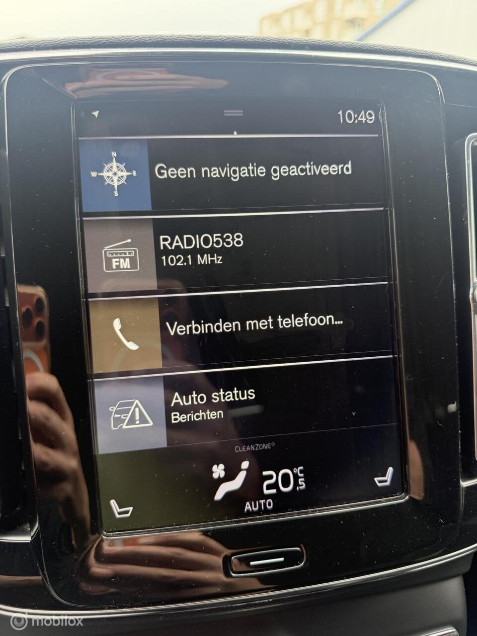 Foto 15 van Volvo XC40 2.0 T4 AWD R-Design AUTOMAAT / CARPLAY
