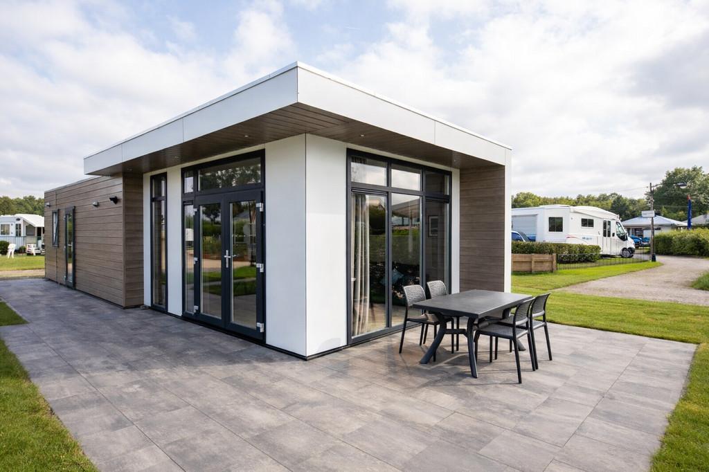 Chalet Juliette, Caravans en Kamperen, Stacaravans