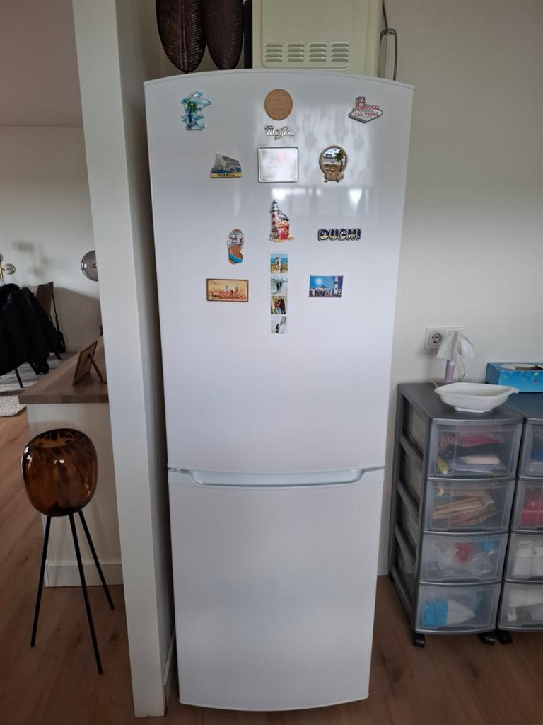 Philips Whirlpool Koel-vriescombinatie, Witgoed en Apparatuur, Koelkasten en IJskasten, Ophalen, 150 tot 200 liter, Gebruikt, 60 cm of meer