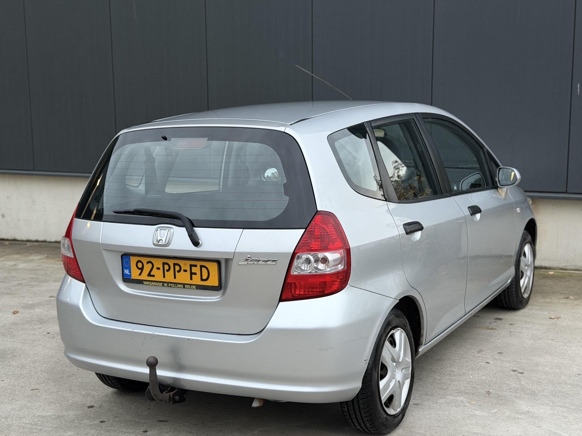 Honda Jazz 1.4 LS *AUTOMAAT* Airco l Trekhaak l 1jr APK, Auto's, 83 pk, 4 cilinders, Origineel Nederlands, Bedrijf