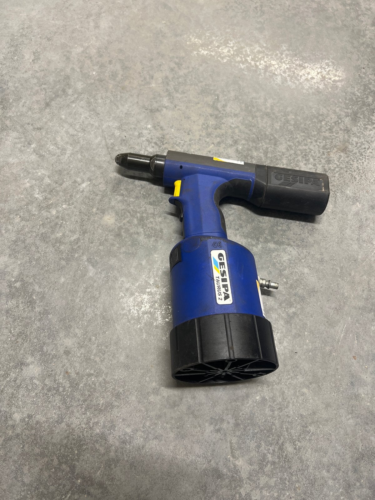 Gesipa Taurus 2 Popnageltang op lucht, Ophalen of Verzenden, Gebruikt, Overige typen, Overige merken