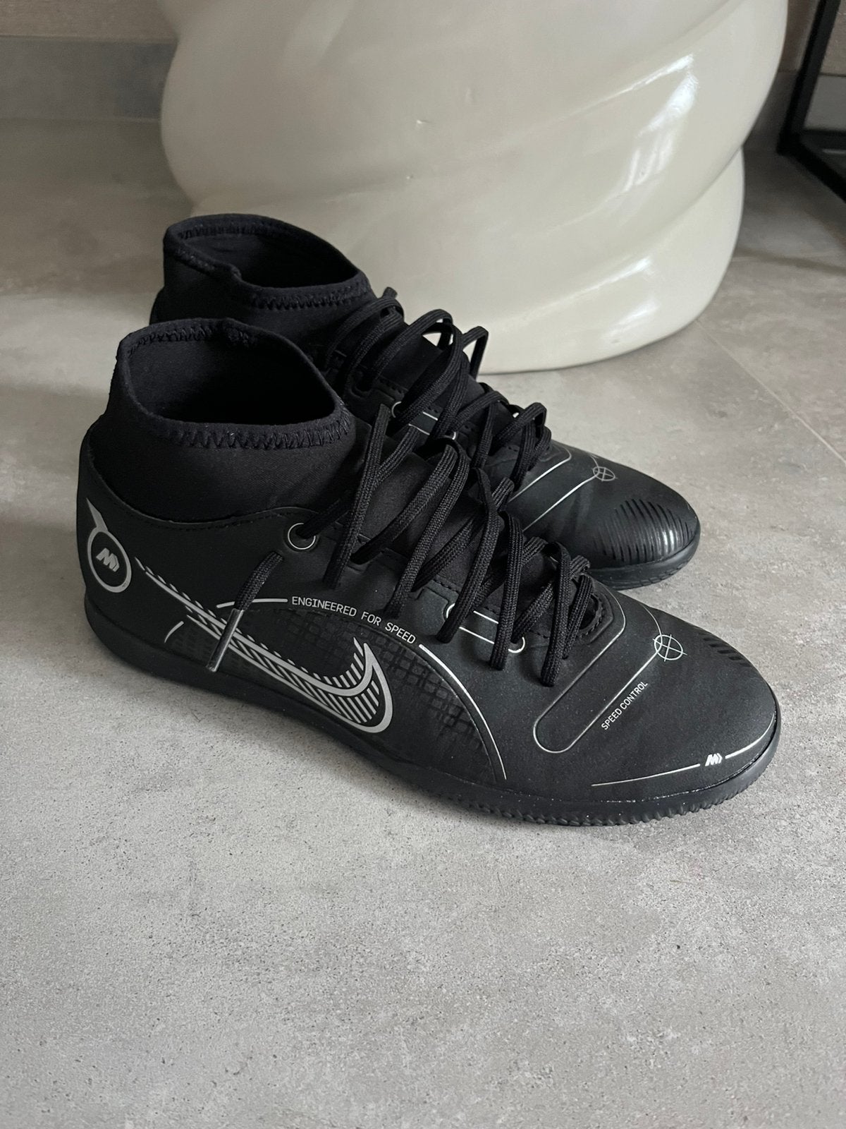 Nike Mercurial zaalvoetbal schoenen / maat 40 Nieuwstaat!, Ophalen of Verzenden, Zo goed als nieuw