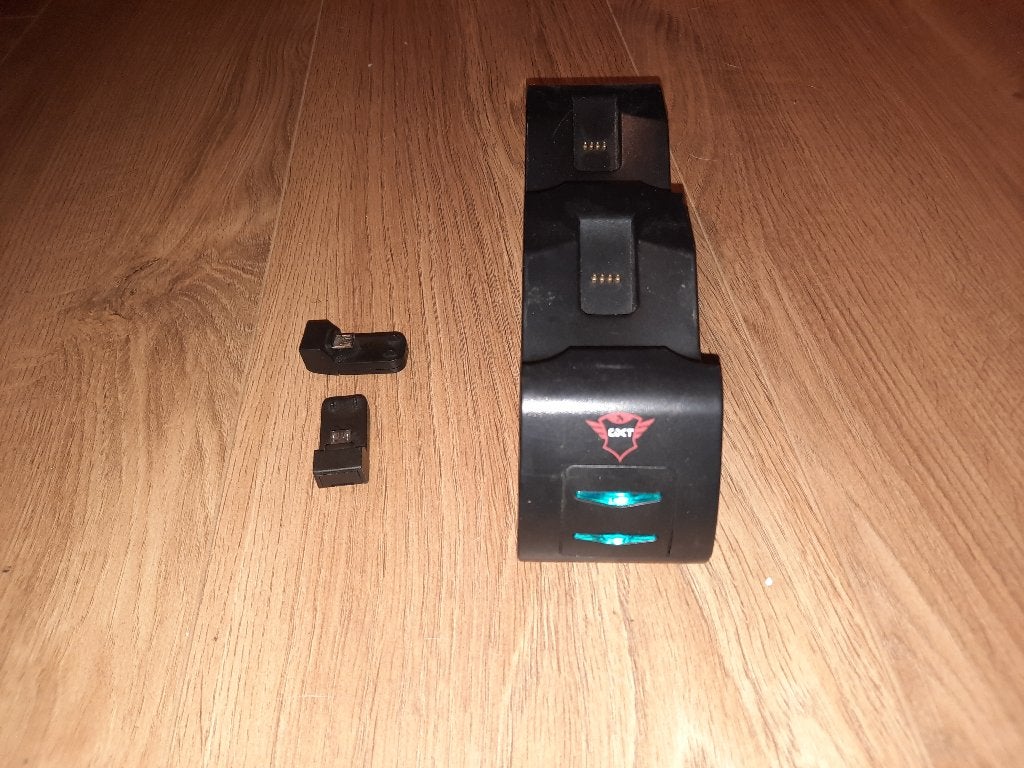 Trust GXT 245 Duo Charging Dock, Ophalen, Zo goed als nieuw, Controller, PlayStation 4