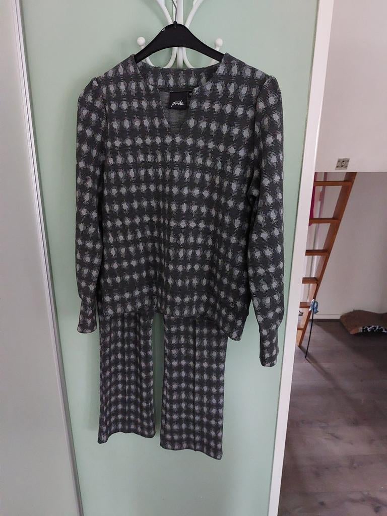 Huispak z.g.a.n, Zwart, Nieuw, Ophalen of Verzenden, Maat 36 (S)