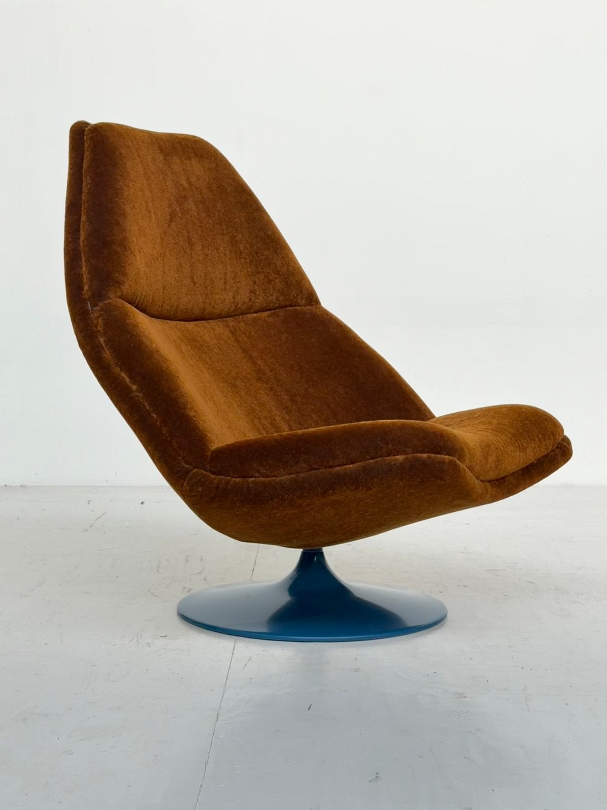 Prachtige Artifort F510 fauteuil - opnieuw gestoffeerd, Eu, Bruin, Zo goed als nieuw, Ophalen