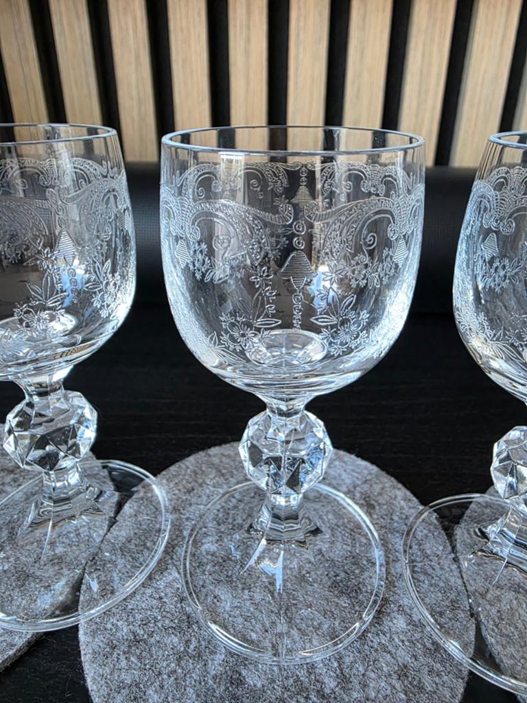 ​5 Antieke Kristallen Wijnglazen - Geëtst met Facetstam, Ophalen of Verzenden