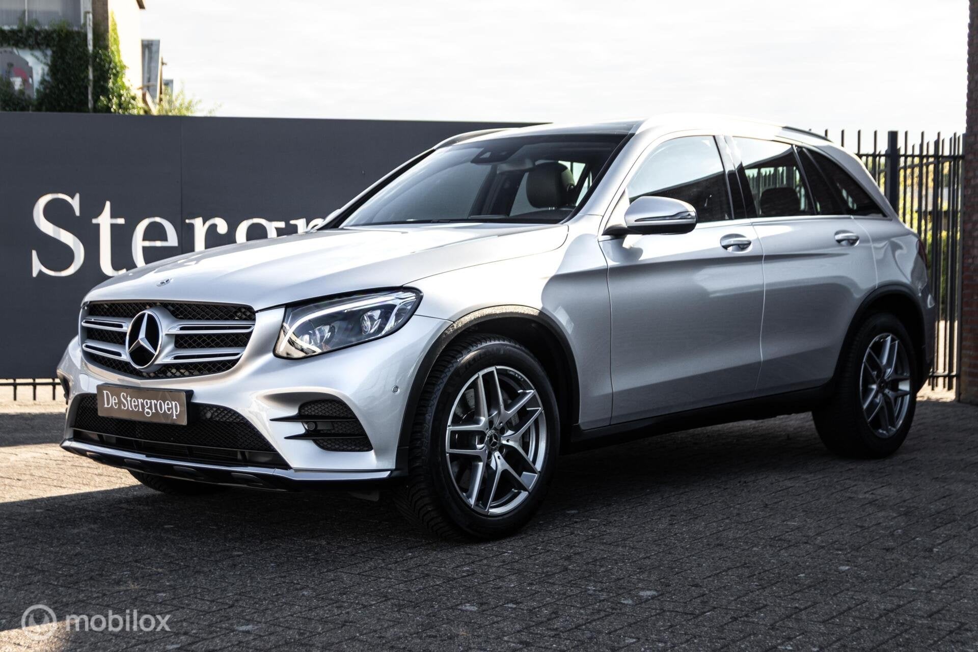 Mercedes GLC-klasse 250 4MATIC Premium Plus AMG, Auto's, 15 km/l, Gebruikt, 4 cilinders, Alcantara
