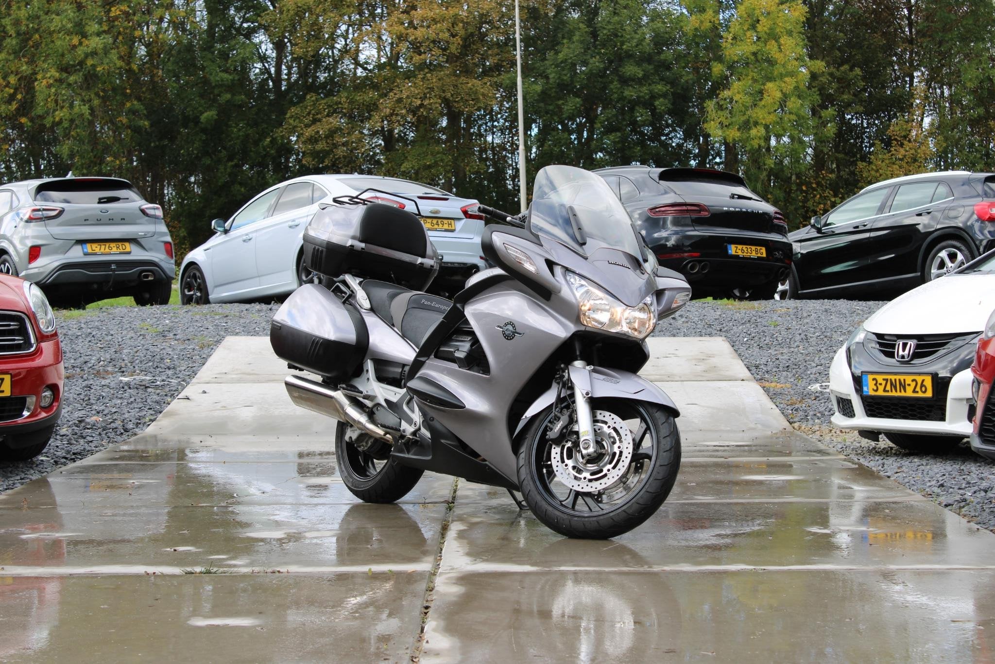 Honda ST 1300 Pan European ABS, Motoren, Rivium Boulevard 222-11
2909 LK  Capelle aan den Ijssel, NL, Bedrijf, Honda Motor Europe Limited